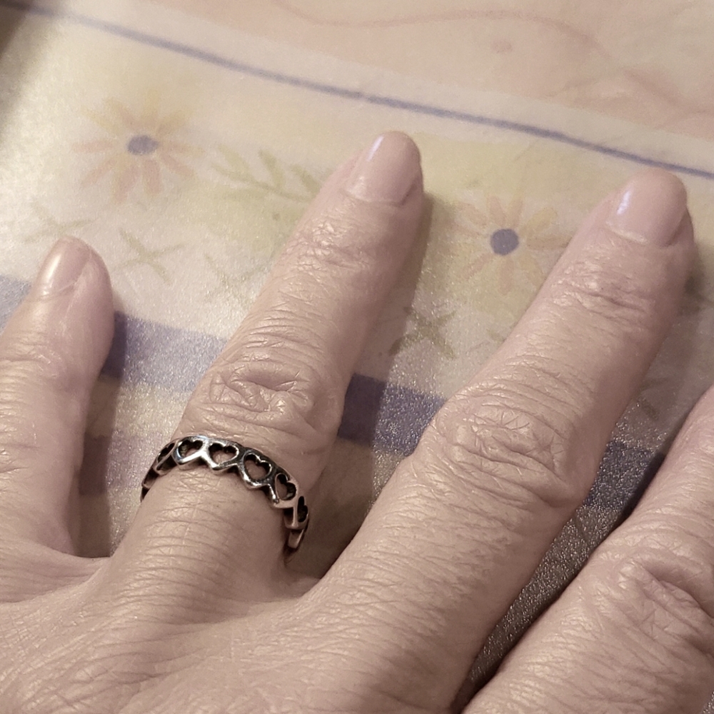 James Avery Sterling Silver Tiny Hearts Band Ring